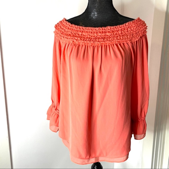 WHBM Layered Peach Top - Picture 2 of 11